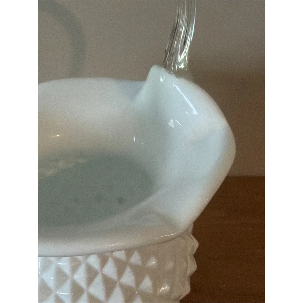 Vintage Westmoreland Diamond Point Milk Glass 10